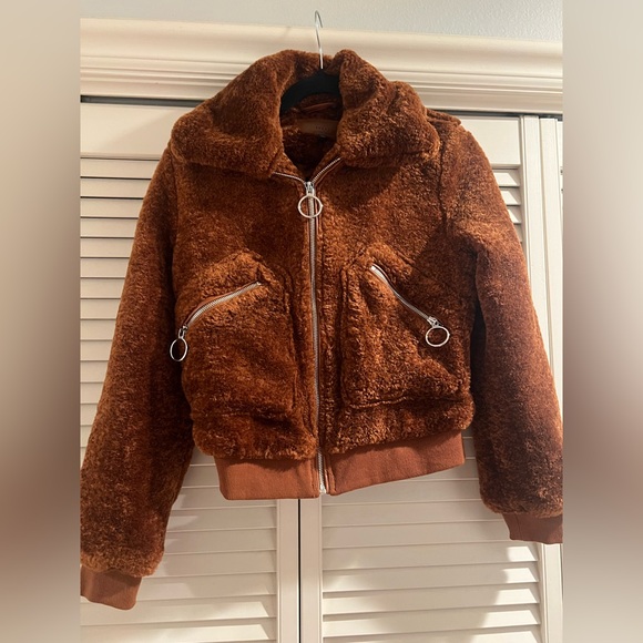 LIKE NEW Blank NYC Brown Cropped Jacket - Picture 2 of 7